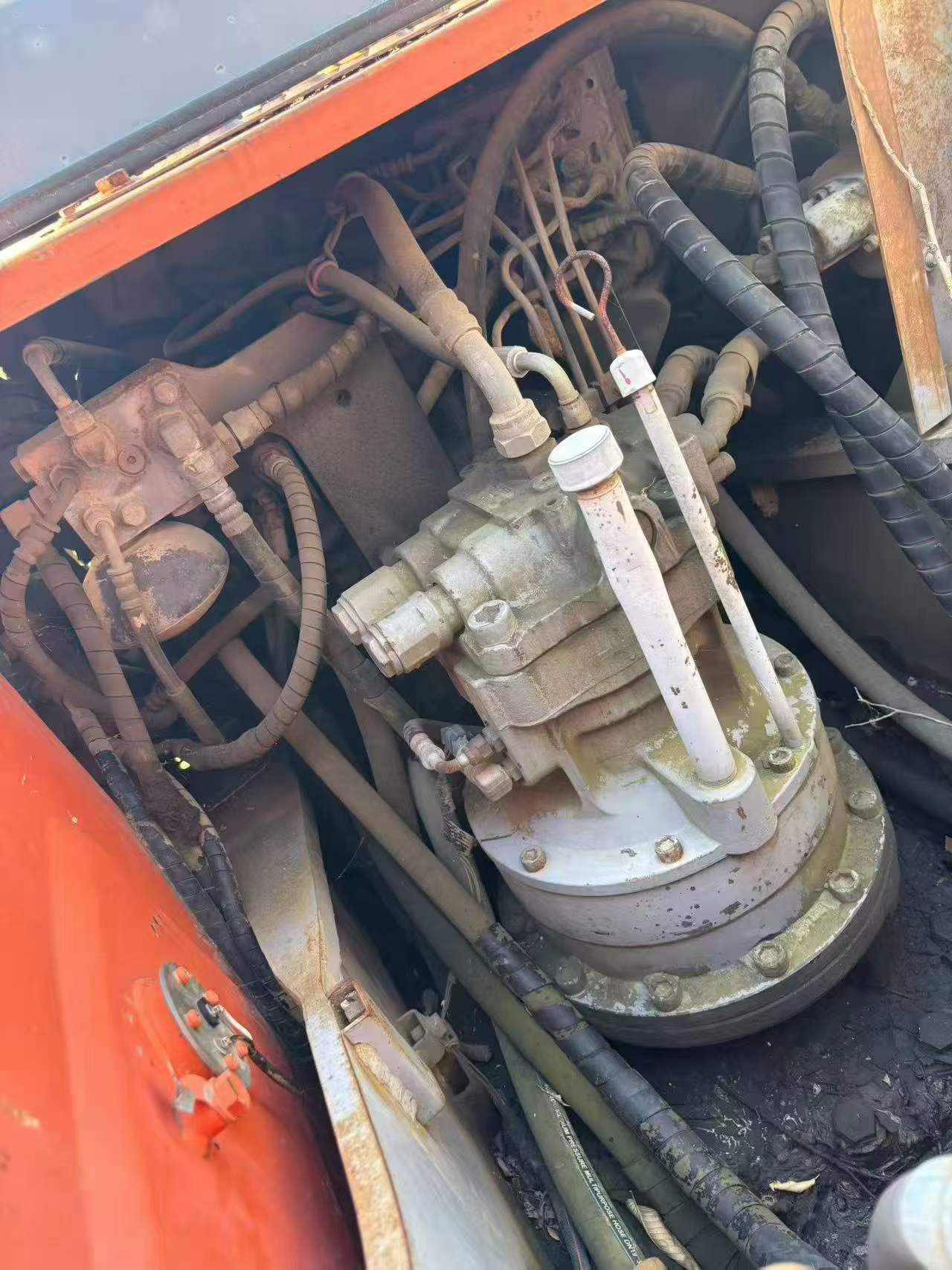 Buy Hitachi ZX160W Used Excavator / 4