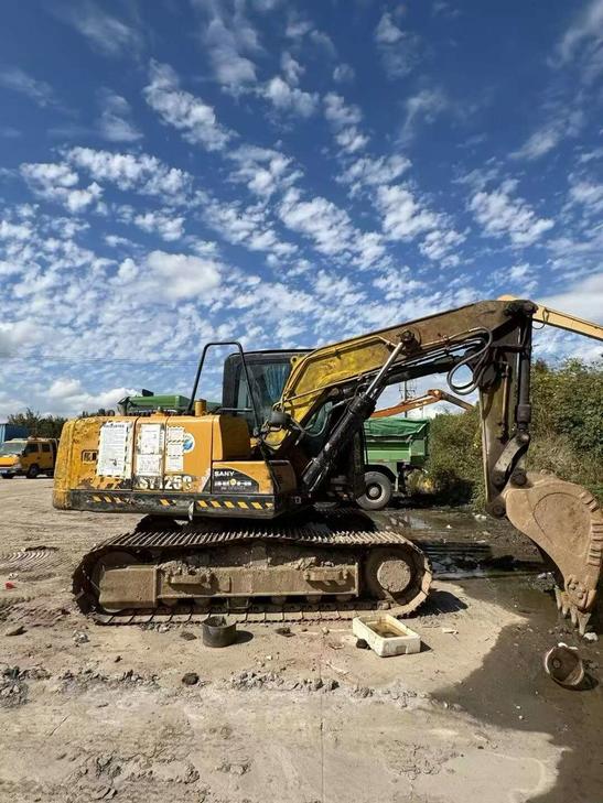Buy Sany SY125C Used Excavator / 1