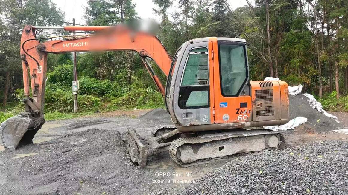 Buy Hitachi ZX60 Used Excavator / 3