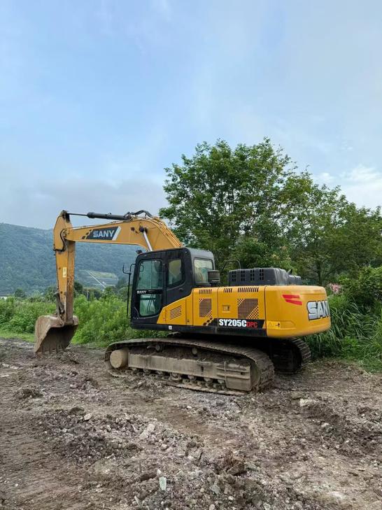 Buy Sany SY205C Used Excavator / 1
