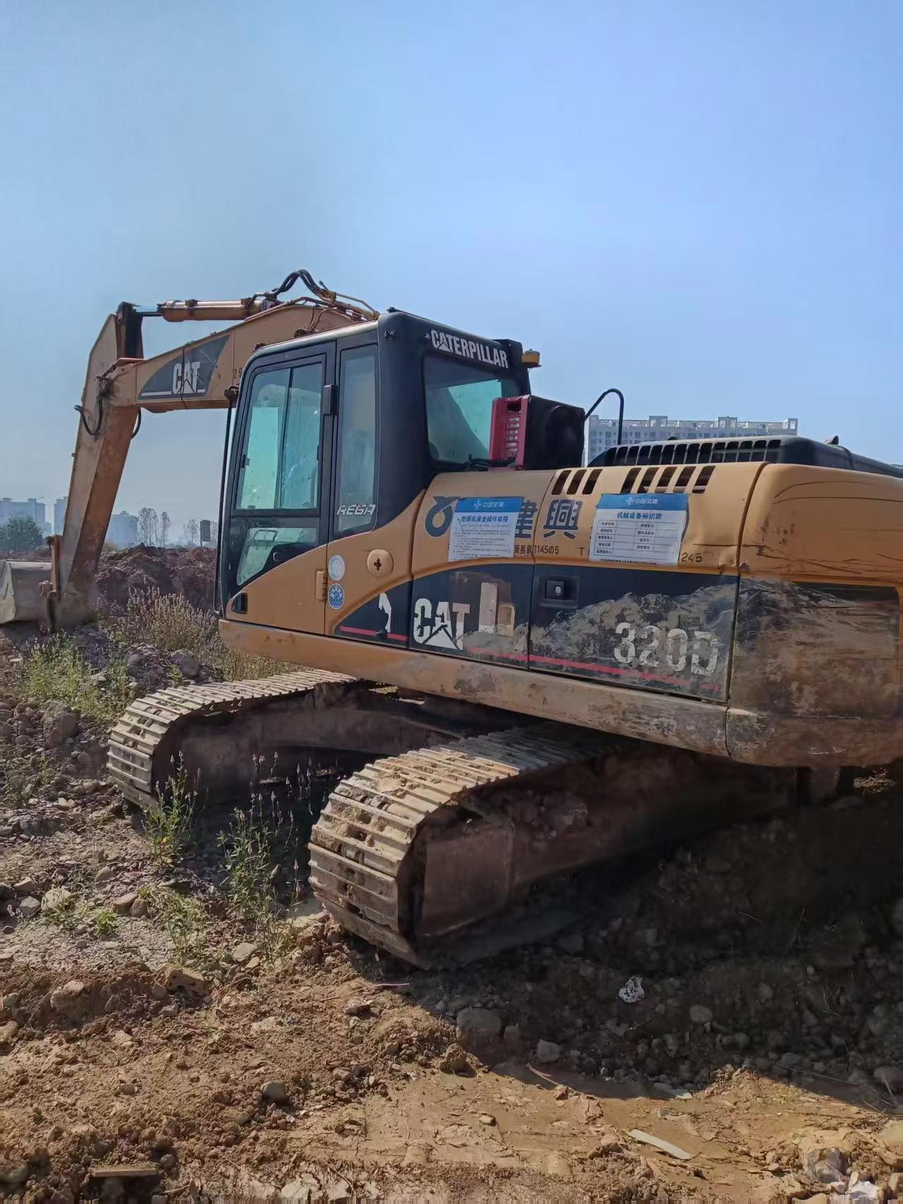 Buy Caterpillar 320A Used Excavator / 4