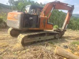 Buy Hitachi EX120-6 Used Excavator / 4 Buy Hitachi EX120-6 Used Excavator / 4
