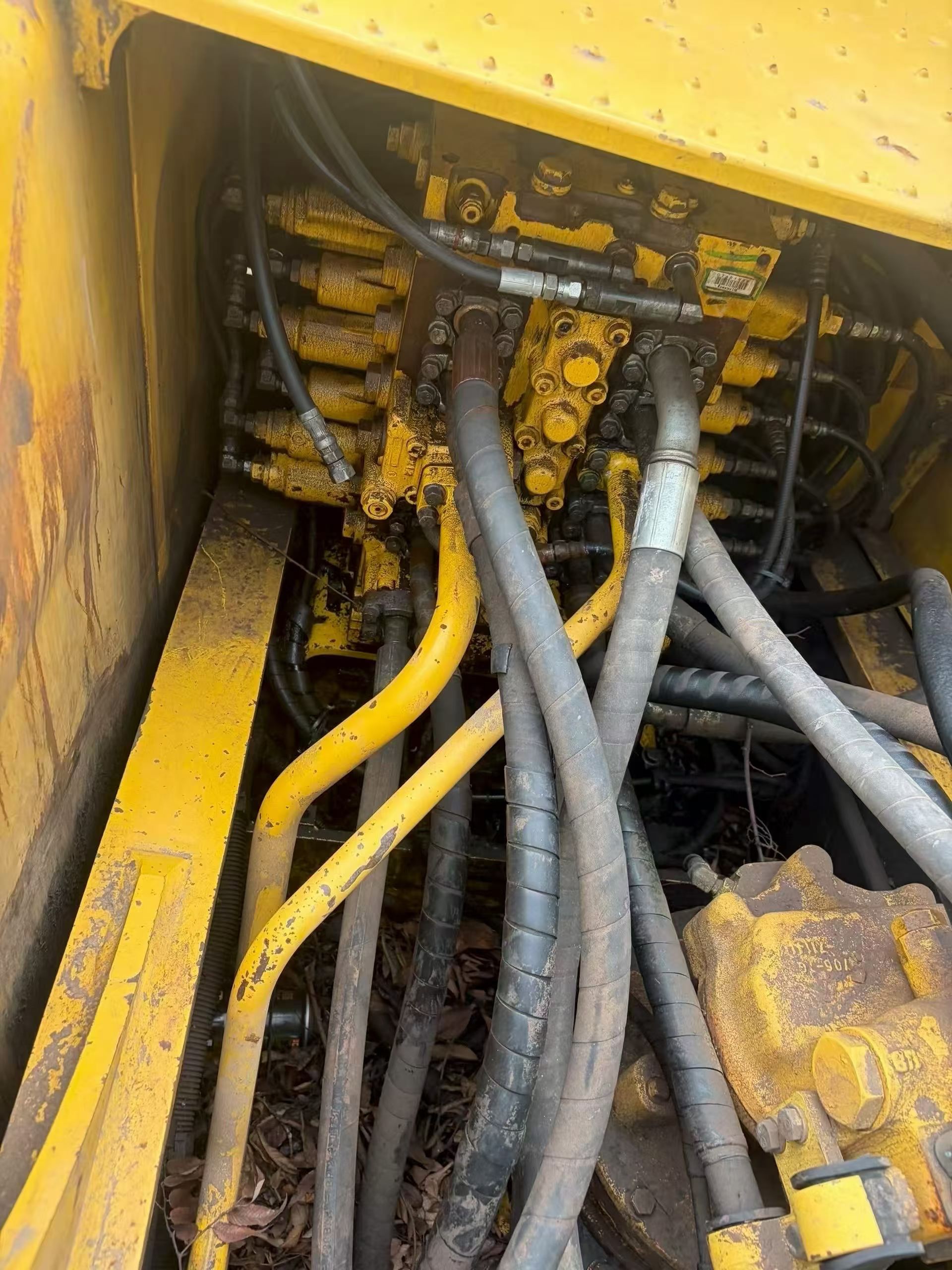 Buy Komatsu PC200-8 Used Excavator / 2
