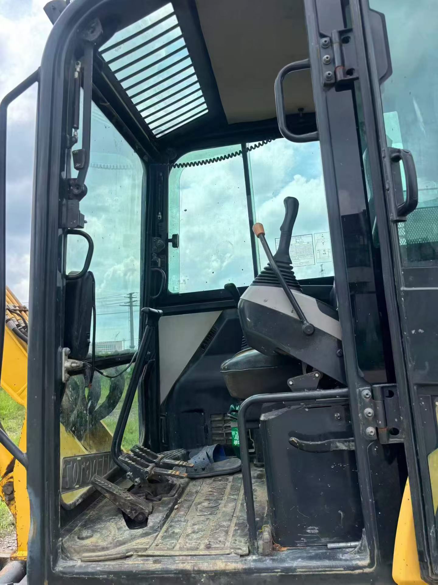 Buy Komatsu PC56-7 Used Excavator / 3