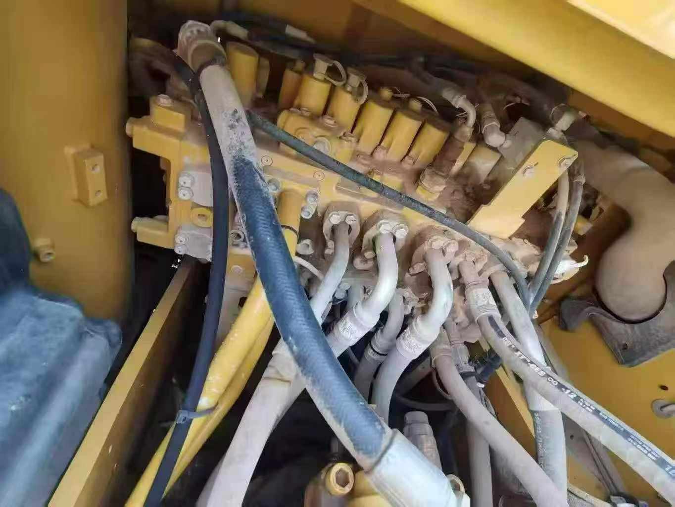 Buy Caterpillar 323 Used Excavator / 5