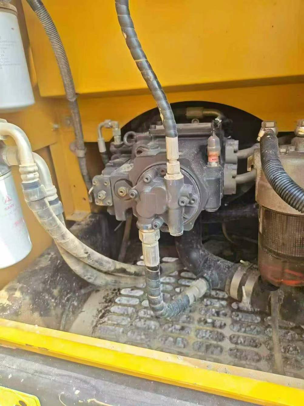 Buy Sany SY135 Used Excavator / 3