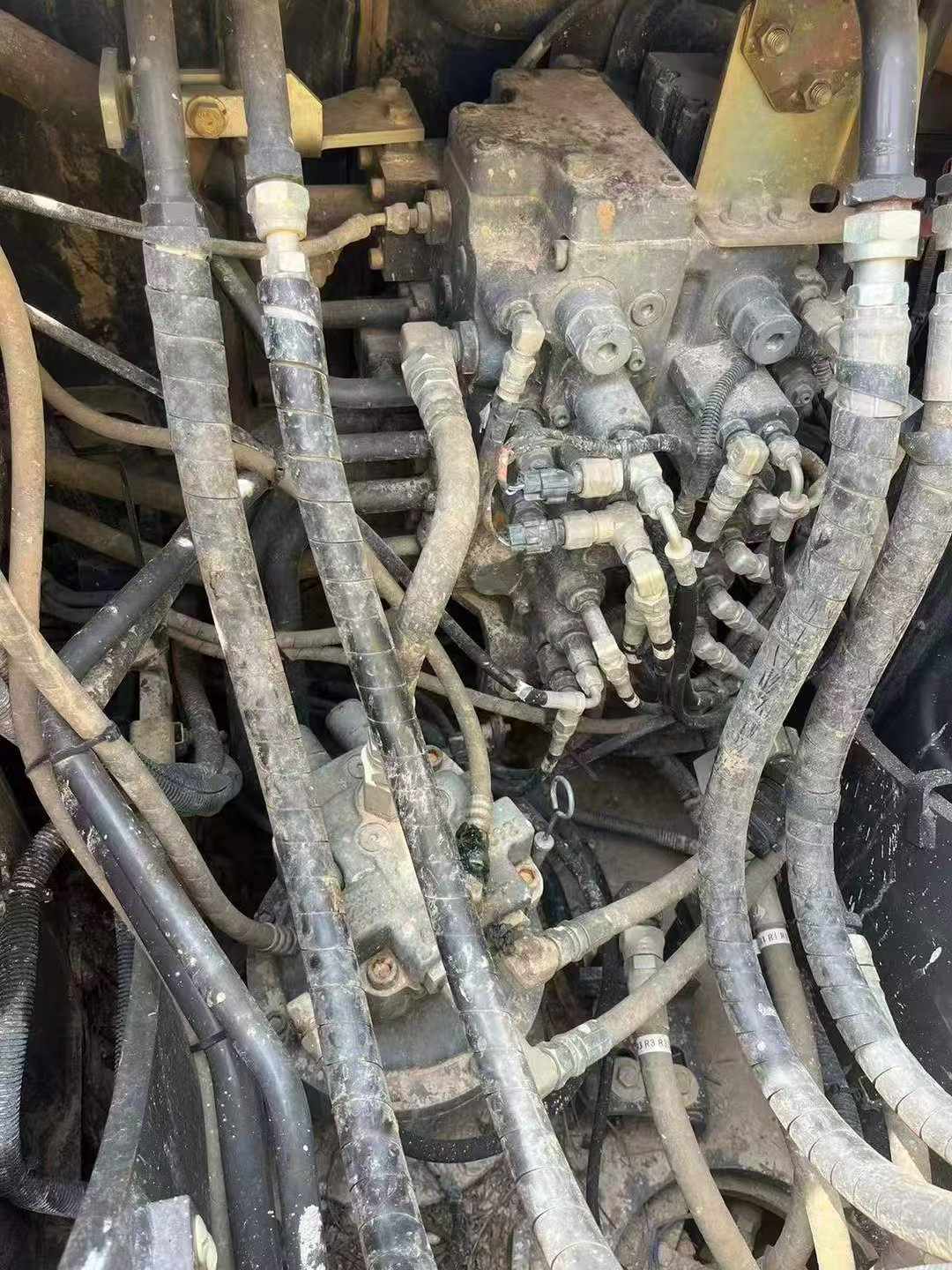 Buy Sumitomo SH130-3 Used Excavator / 6 Buy Sumitomo SH130-3 Used Excavator / 6