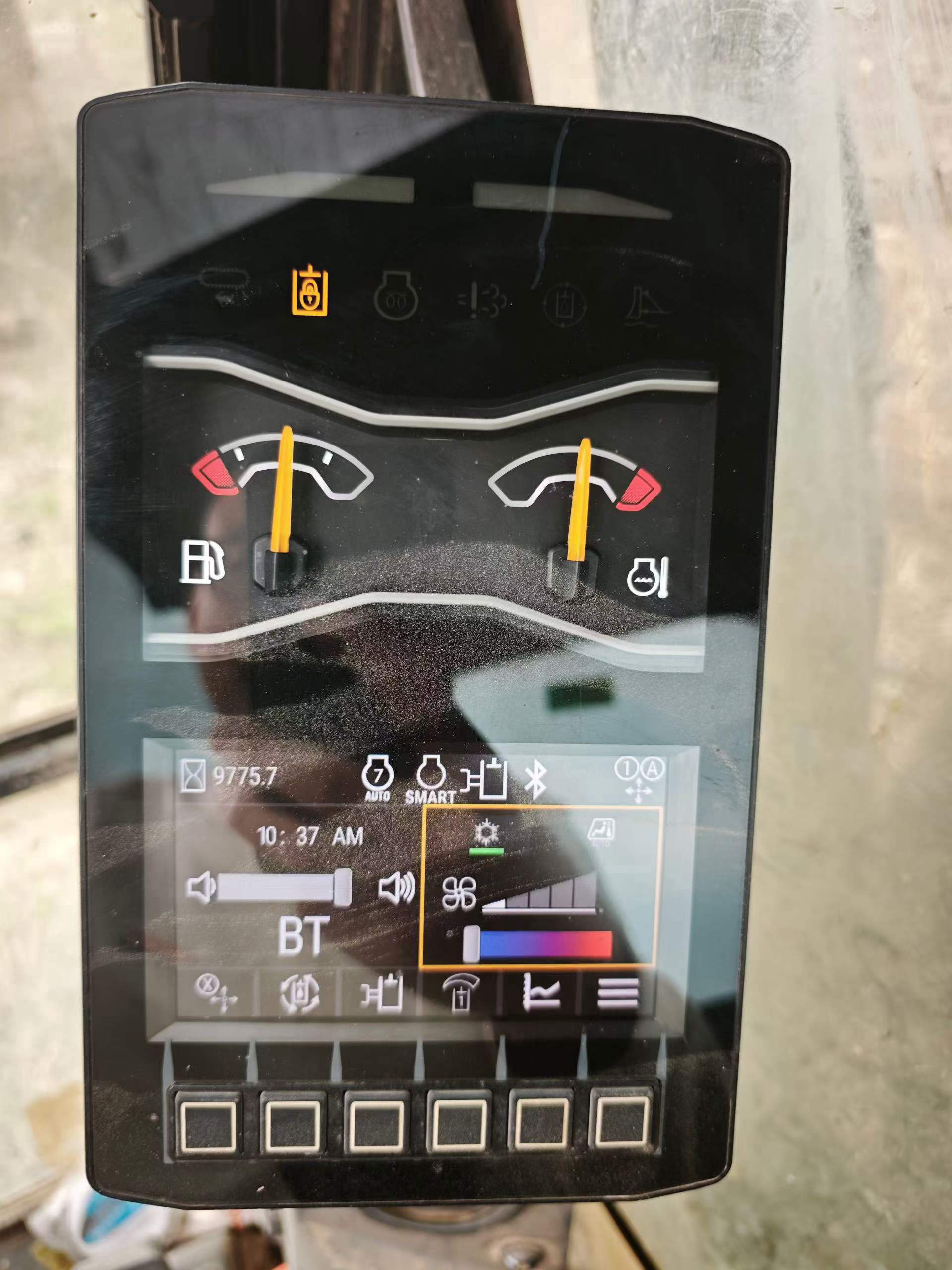 Buy Caterpillar 307B Used Excavator / 3