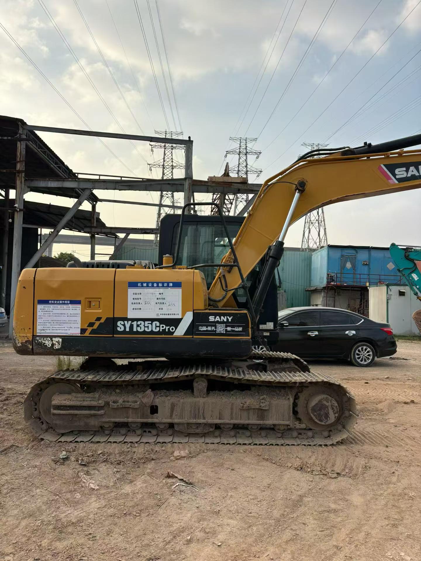 Buy Sany SY135 Used Excavator / 3