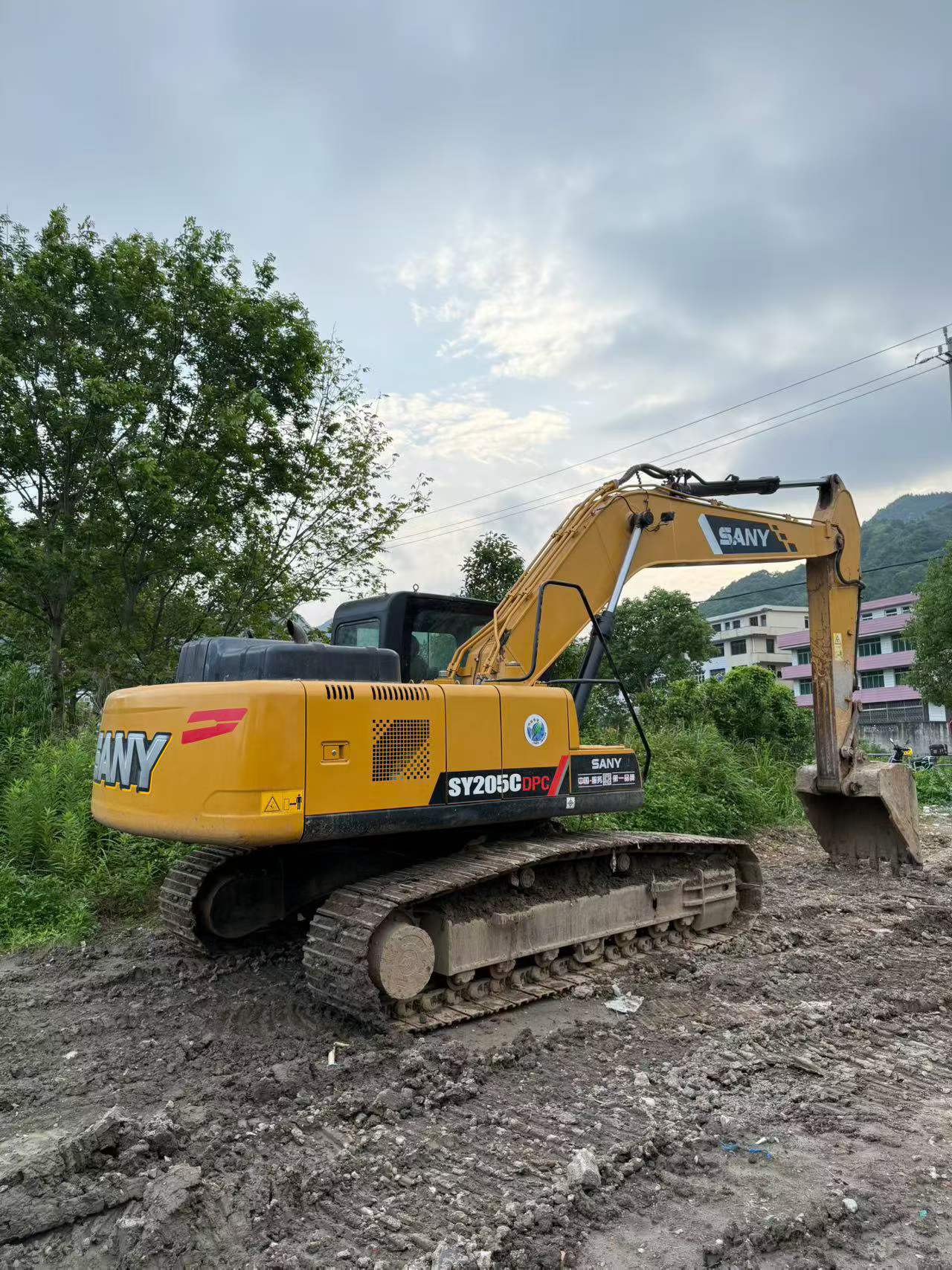 Buy Sany SY205C Used Excavator / 2