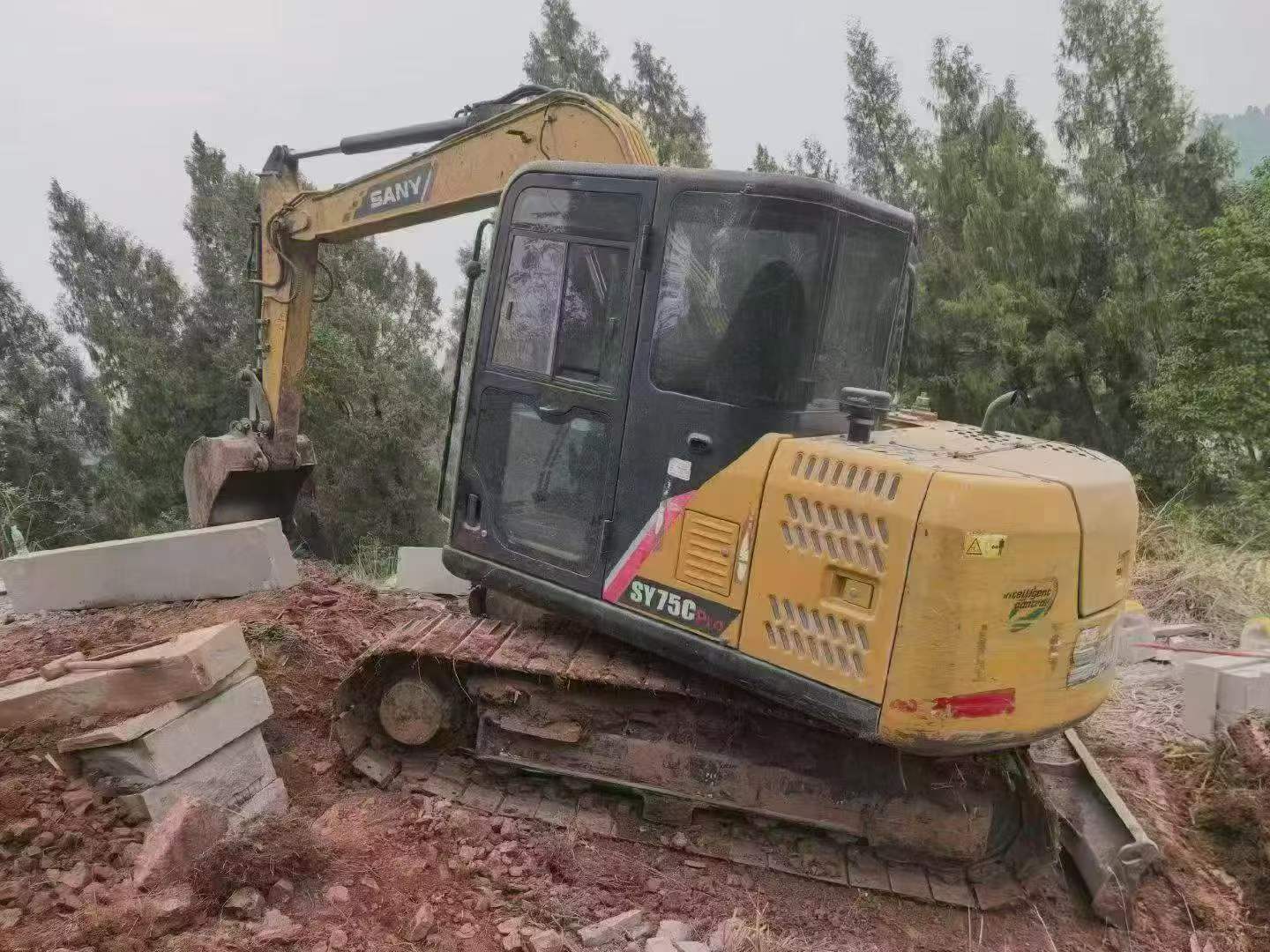 Buy Sany SY75 Used Excavator / 2