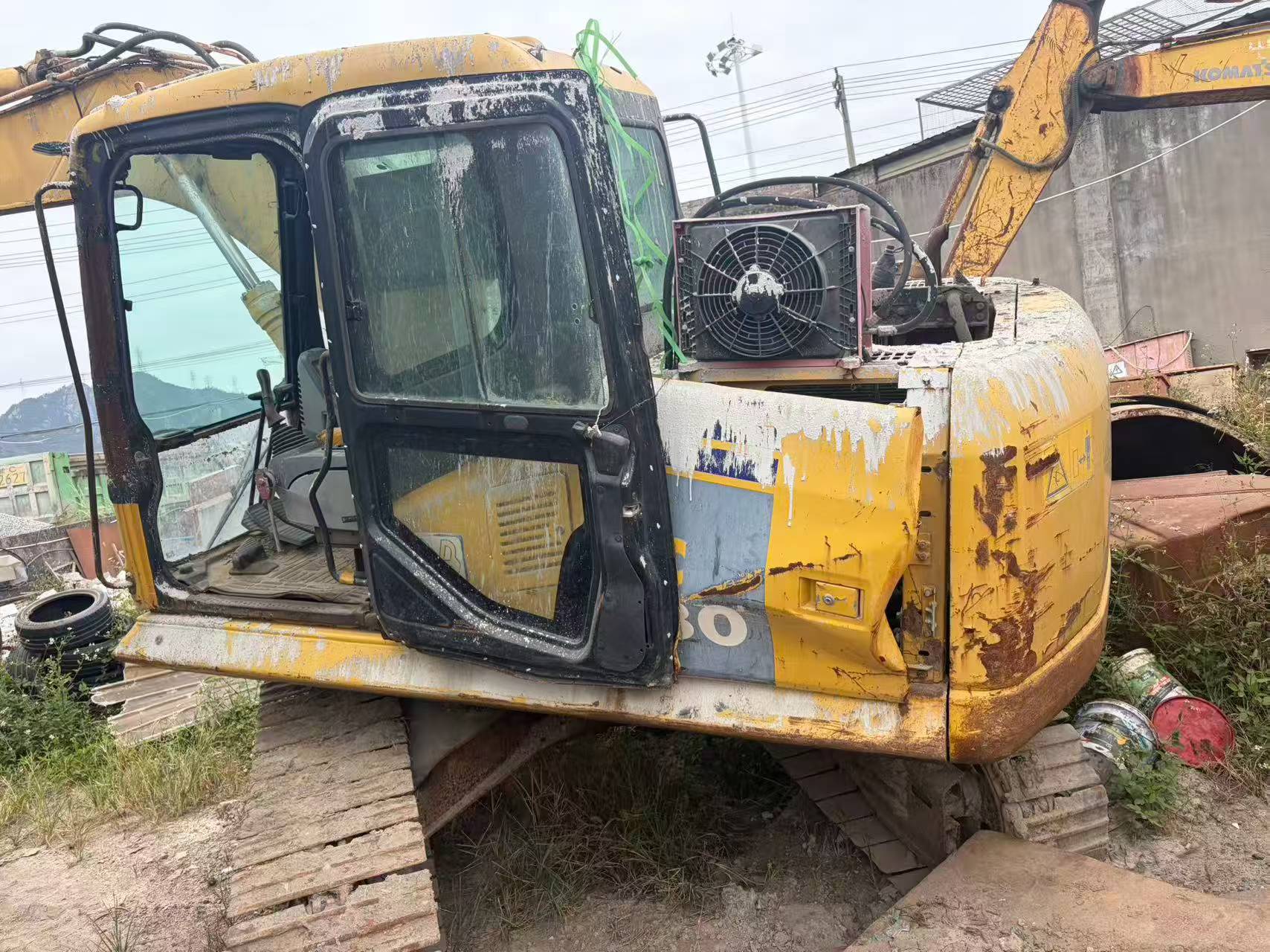 Buy Komatsu PC130-7 Used Excavator / 2