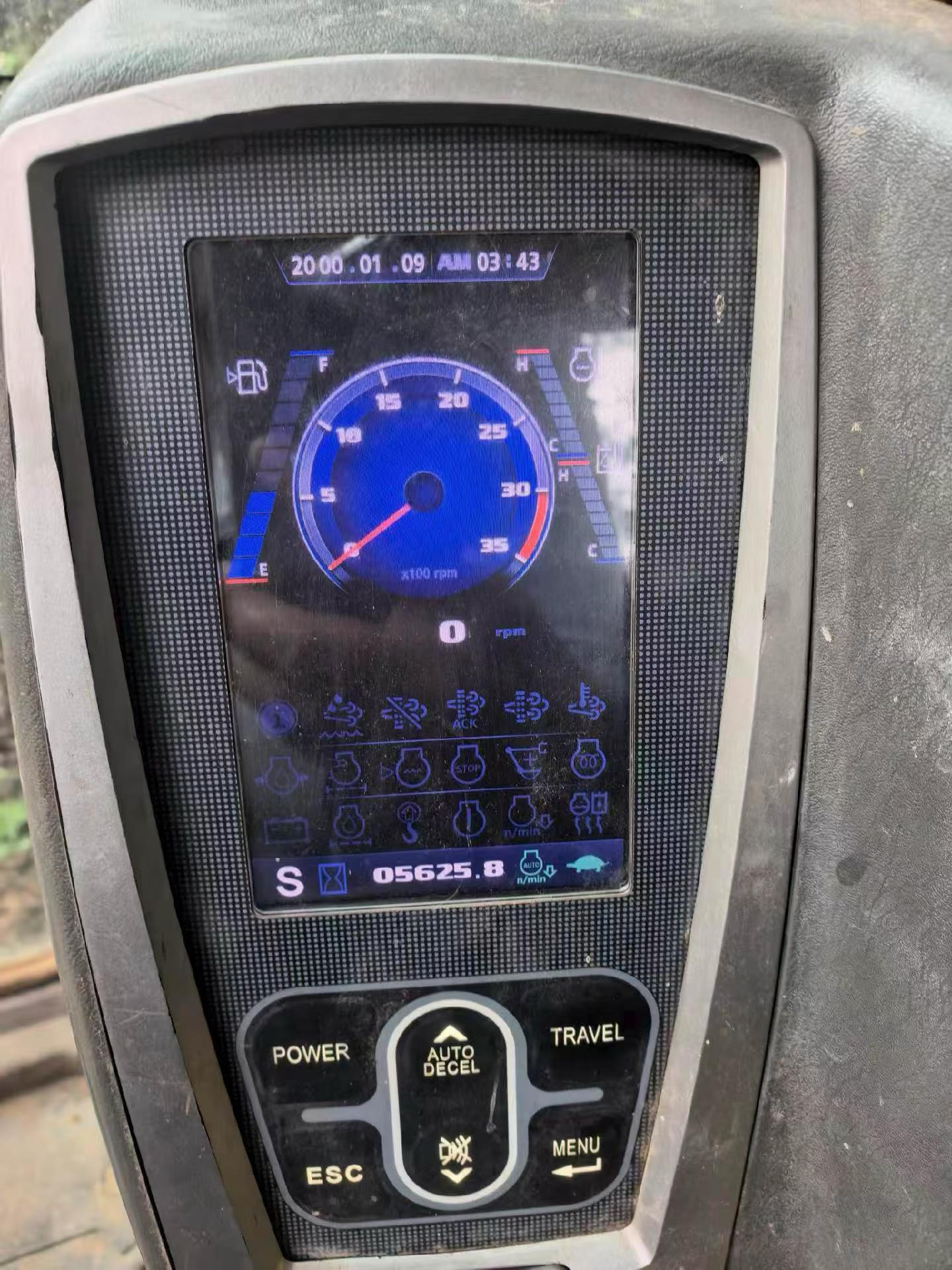Buy Hyundai HX75 Used Excavator / 5