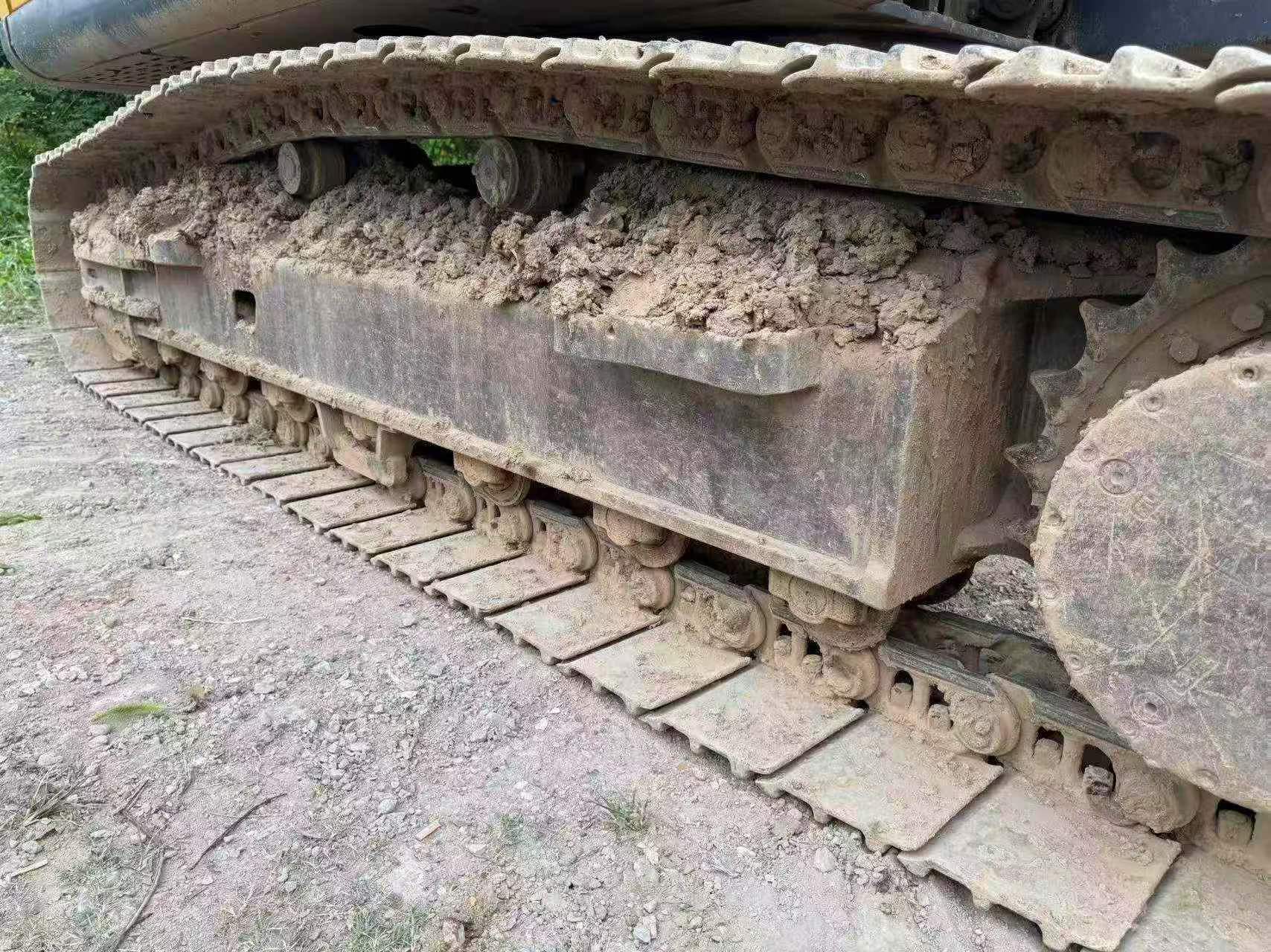 Buy XCMG XE200 Used Excavator / 8