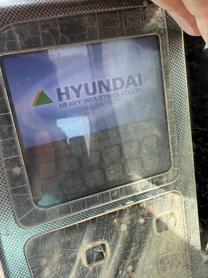 Buy Hyundai R215VS Used Excavator / 4 Buy Hyundai R215VS Used Excavator / 4