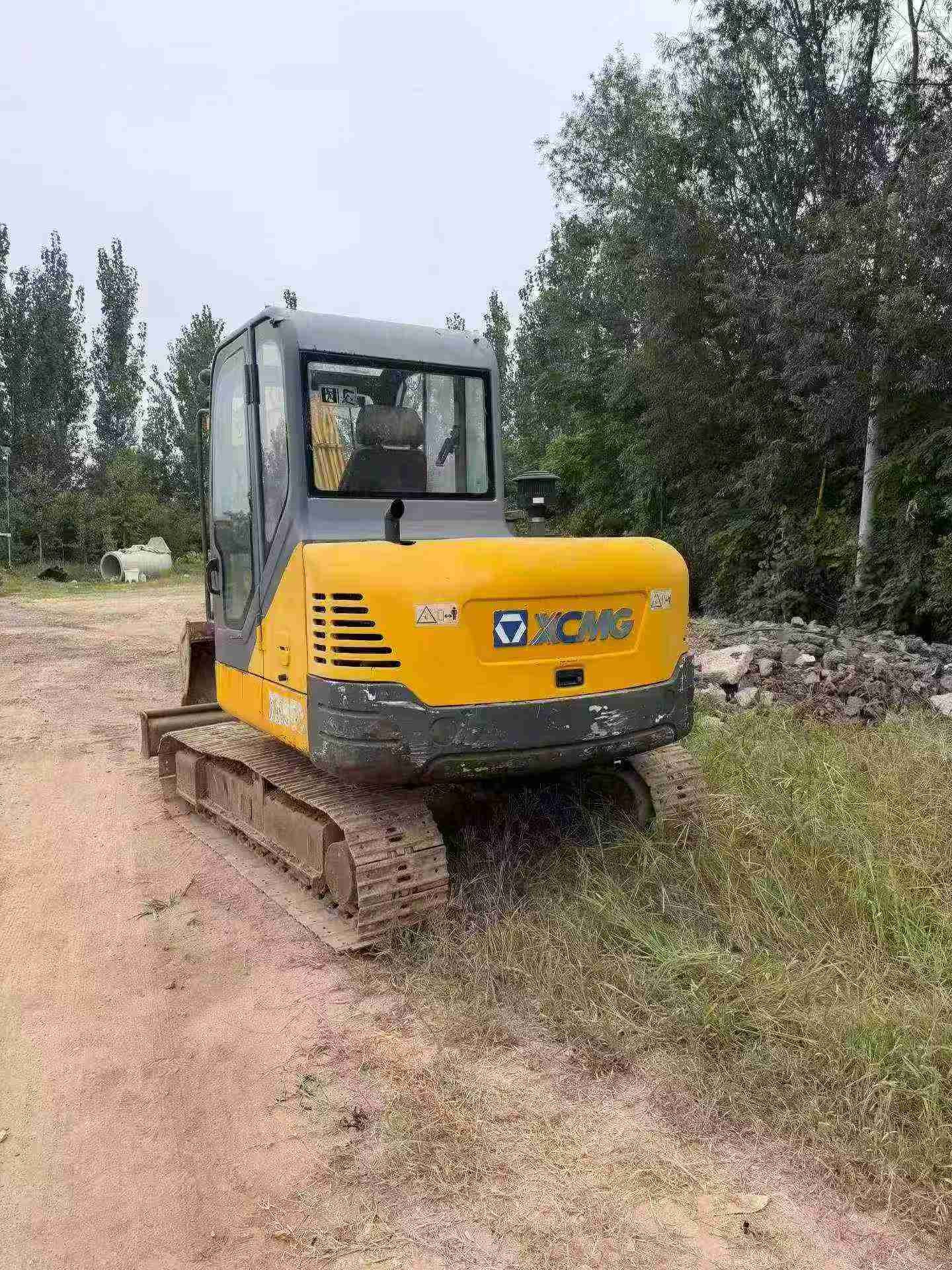 Compre Excavadora XCMG XE65D Usada / 3