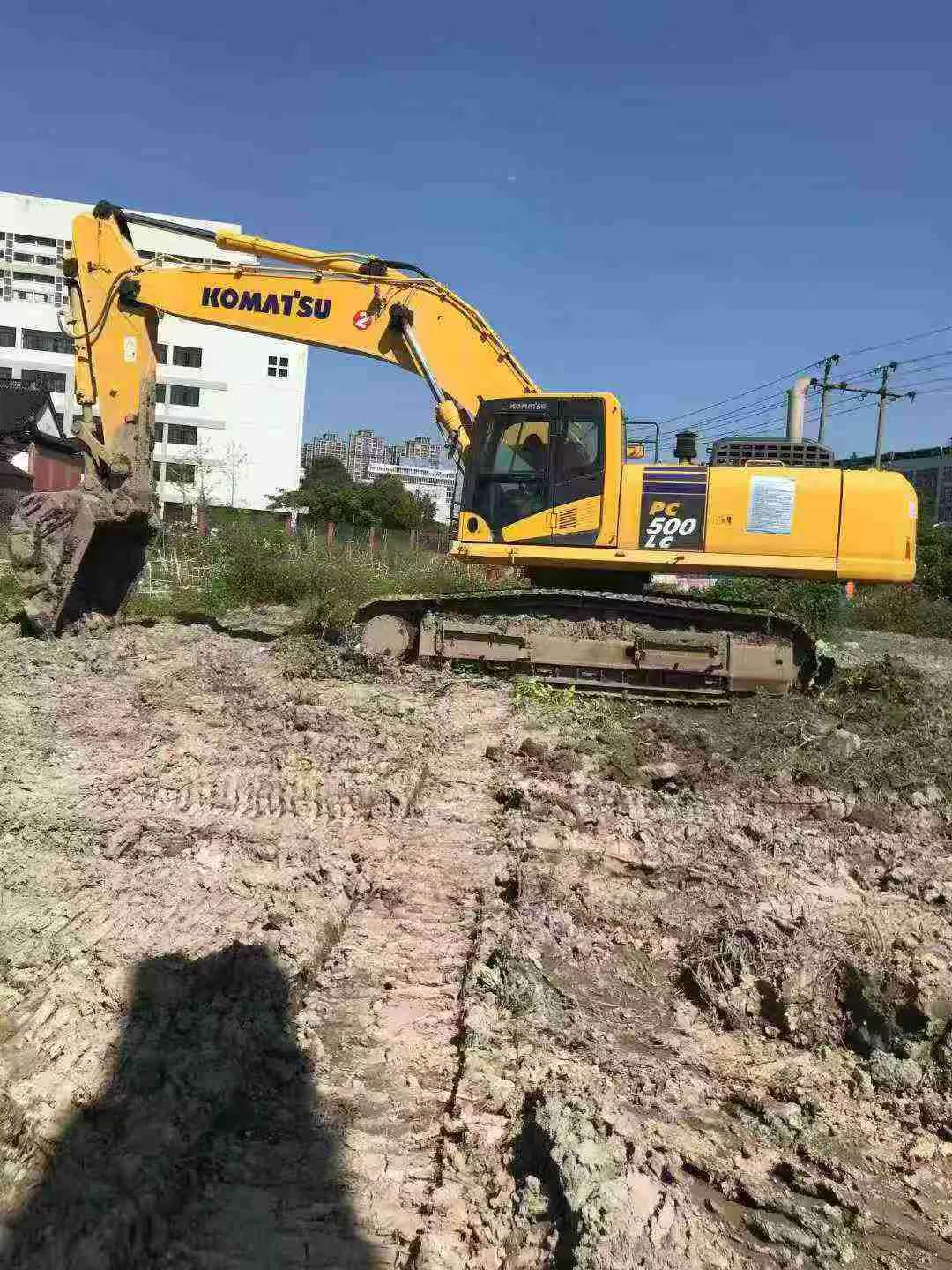 شراء حفارة Komatsu WA500-3 مستعملة / 3
