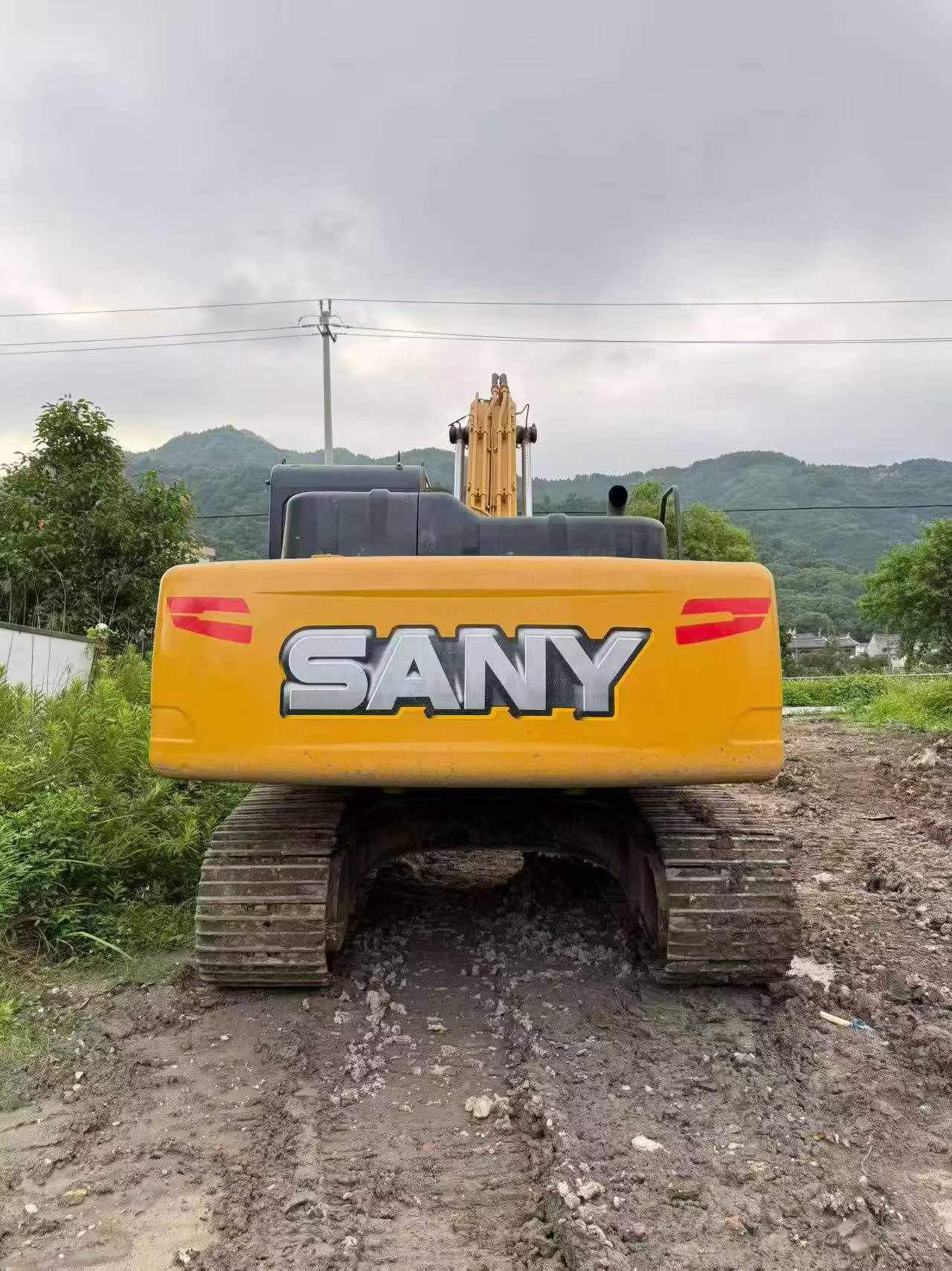 Buy Sany SY205C Used Excavator / 3