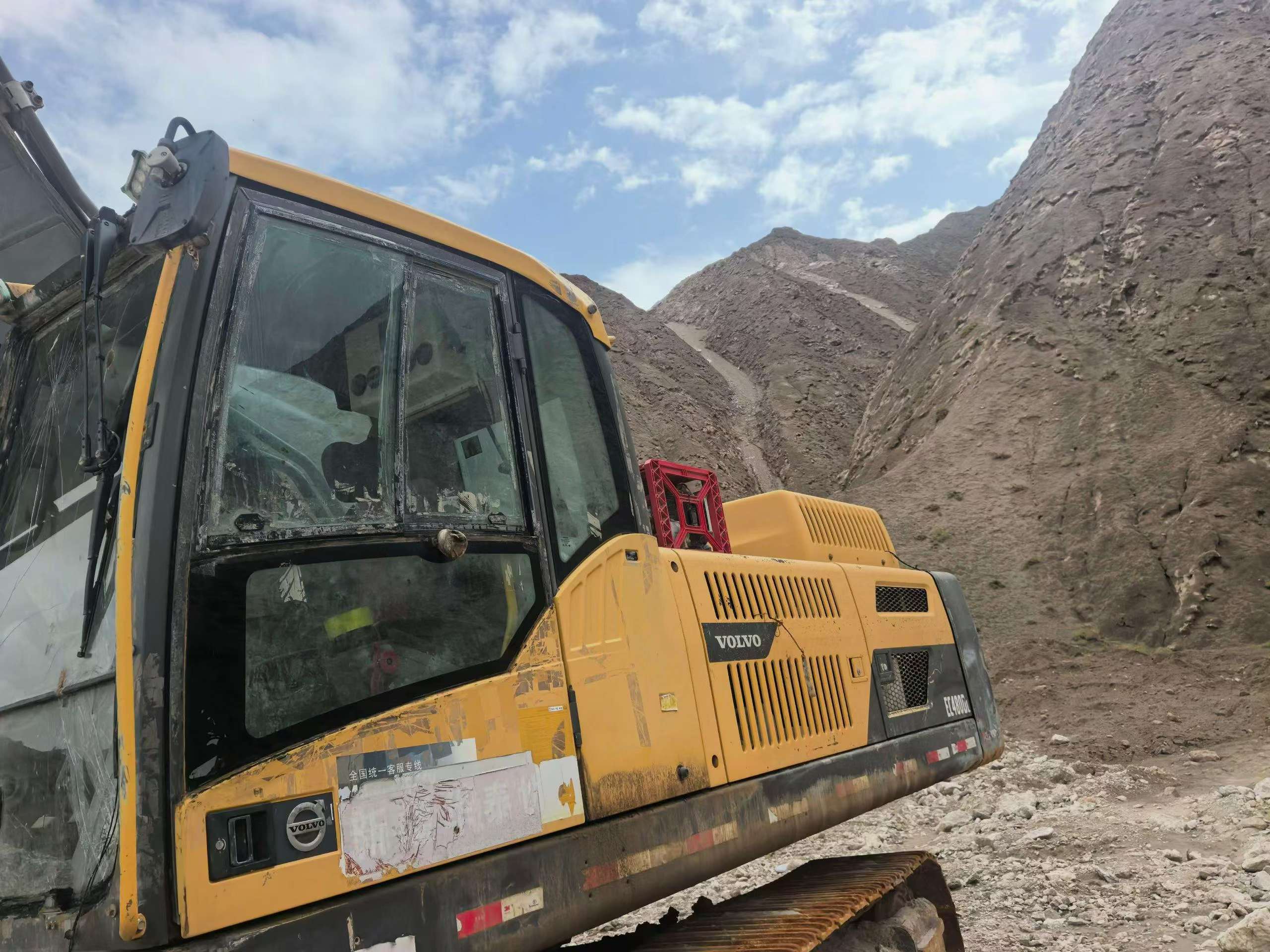 Buy Volvo EC480D Used Excavator / 8