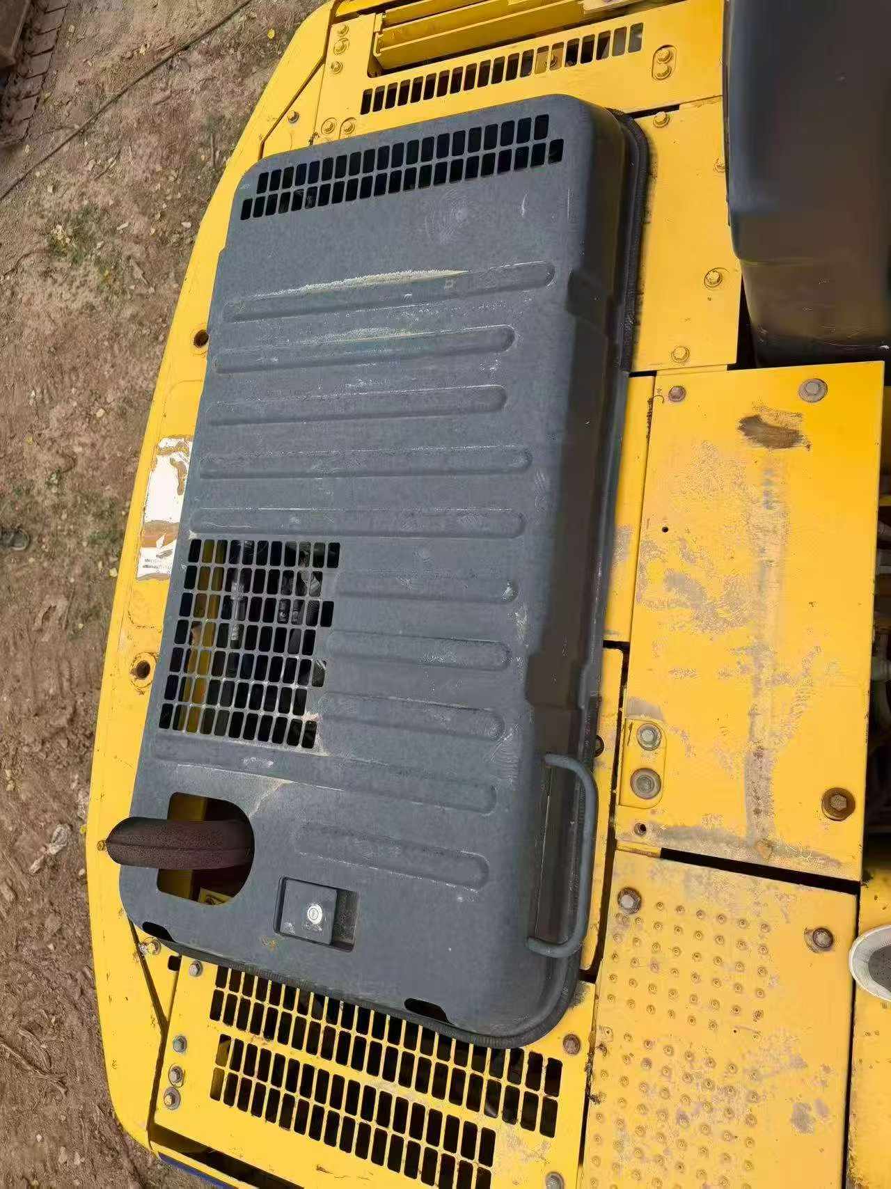 Buy Komatsu PC160-6 Used Excavator / 4