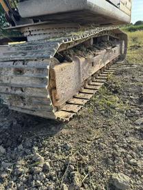 Buy Kobelco SK200-10 Used Excavator / 8 Buy Kobelco SK200-10 Used Excavator / 8