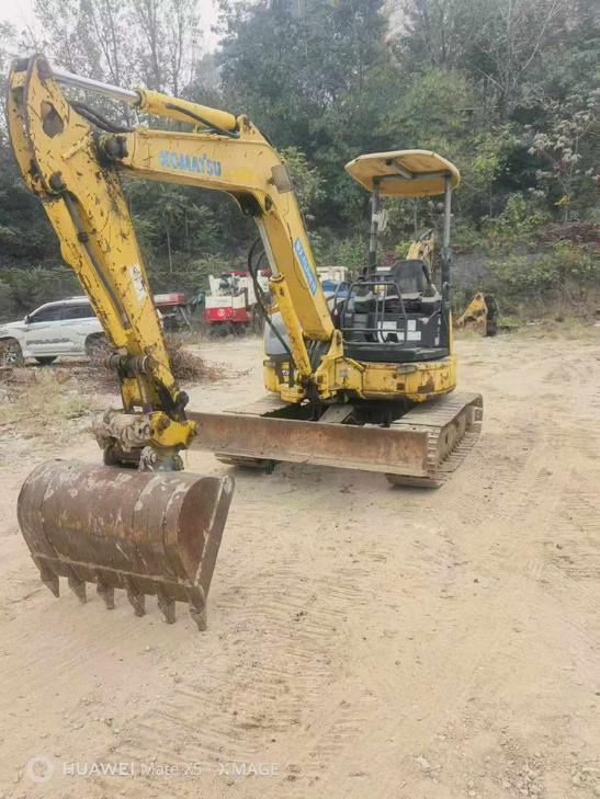 Buy Komatsu PC40-2 Used Excavator / 1