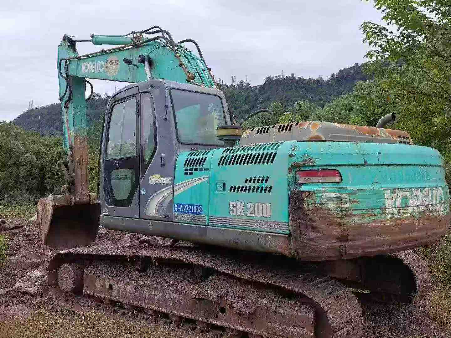 Buy Kobelco SK210 Used Excavator / 6