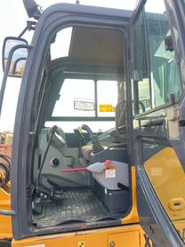 Buy XCMG XE60 Used Excavator / 8 Buy XCMG XE60 Used Excavator / 8