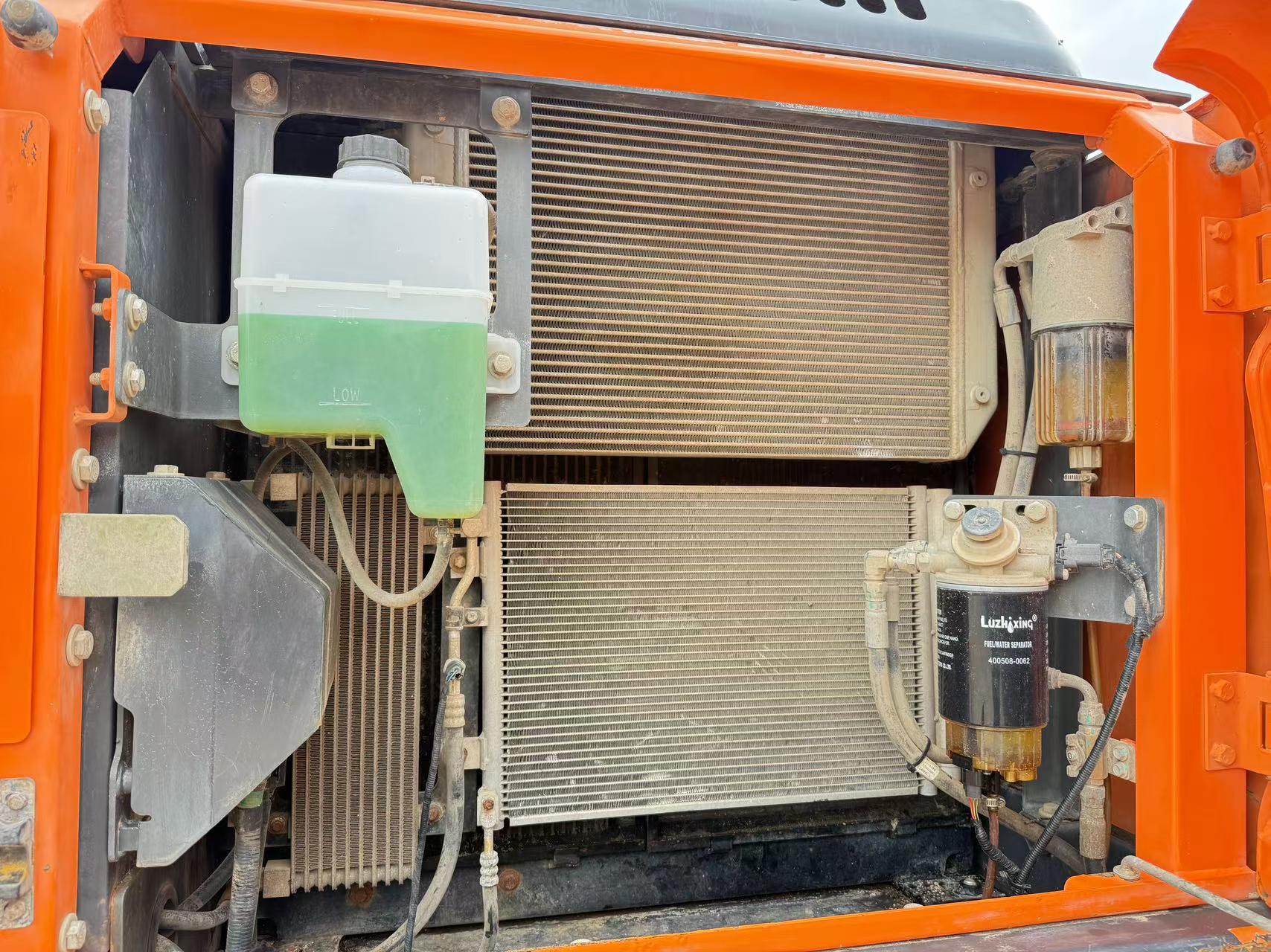 Buy Doosan DH215-7 Used Excavator / 8
