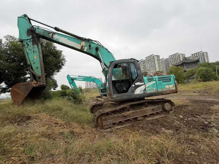 Buy Kobelco SK2008 Used Excavator / 1