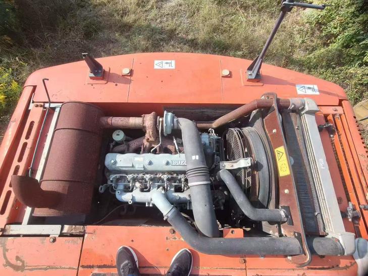 Buy Hitachi Used Excavator / 1