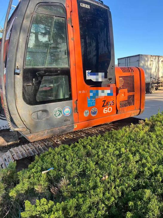 Buy Hitachi ZX60 Used Excavator / 1