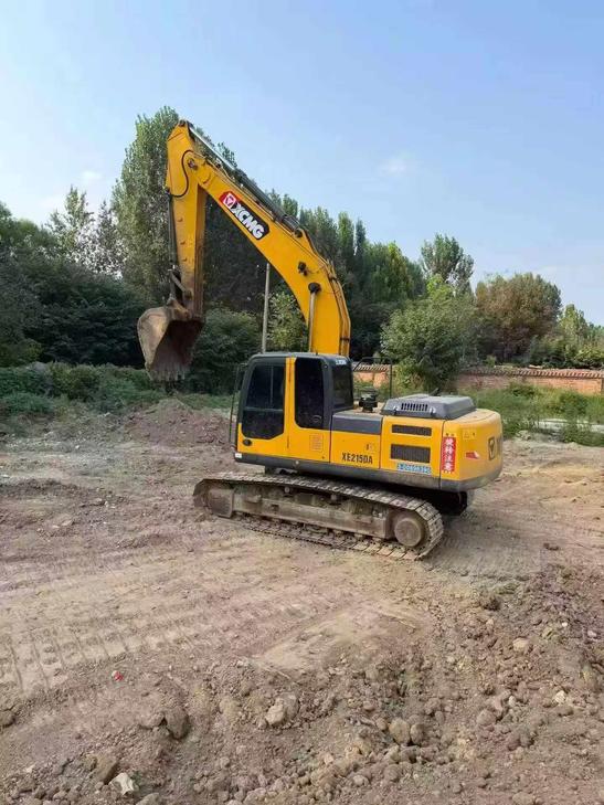 Buy XCMG XE215 Used Excavator / 1