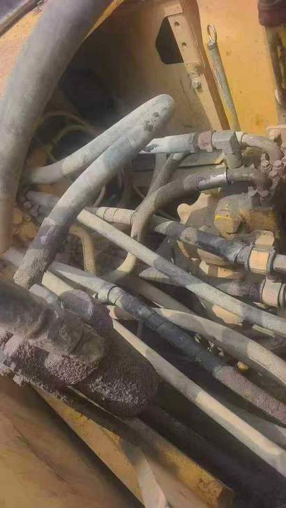 Buy Komatsu PC240-6 Used Excavator / 1
