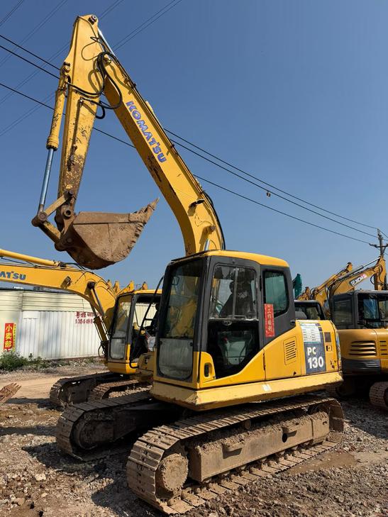 Buy Komatsu PC130-7 Used Excavator / 1