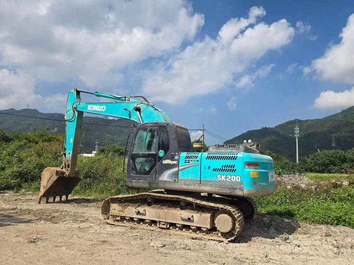 Buy Kobelco SK2008 Used Excavator / 1