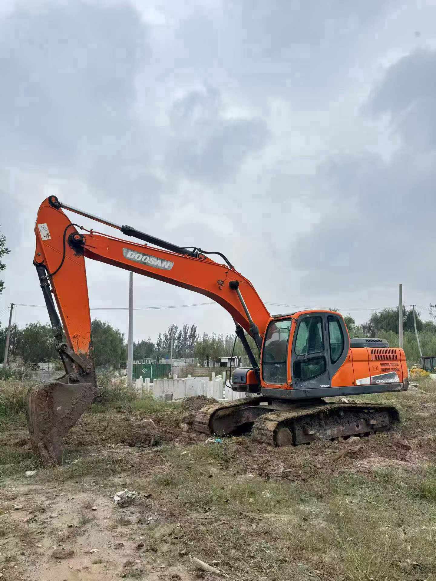 Buy Doosan DX215-9C Used Excavator / 2