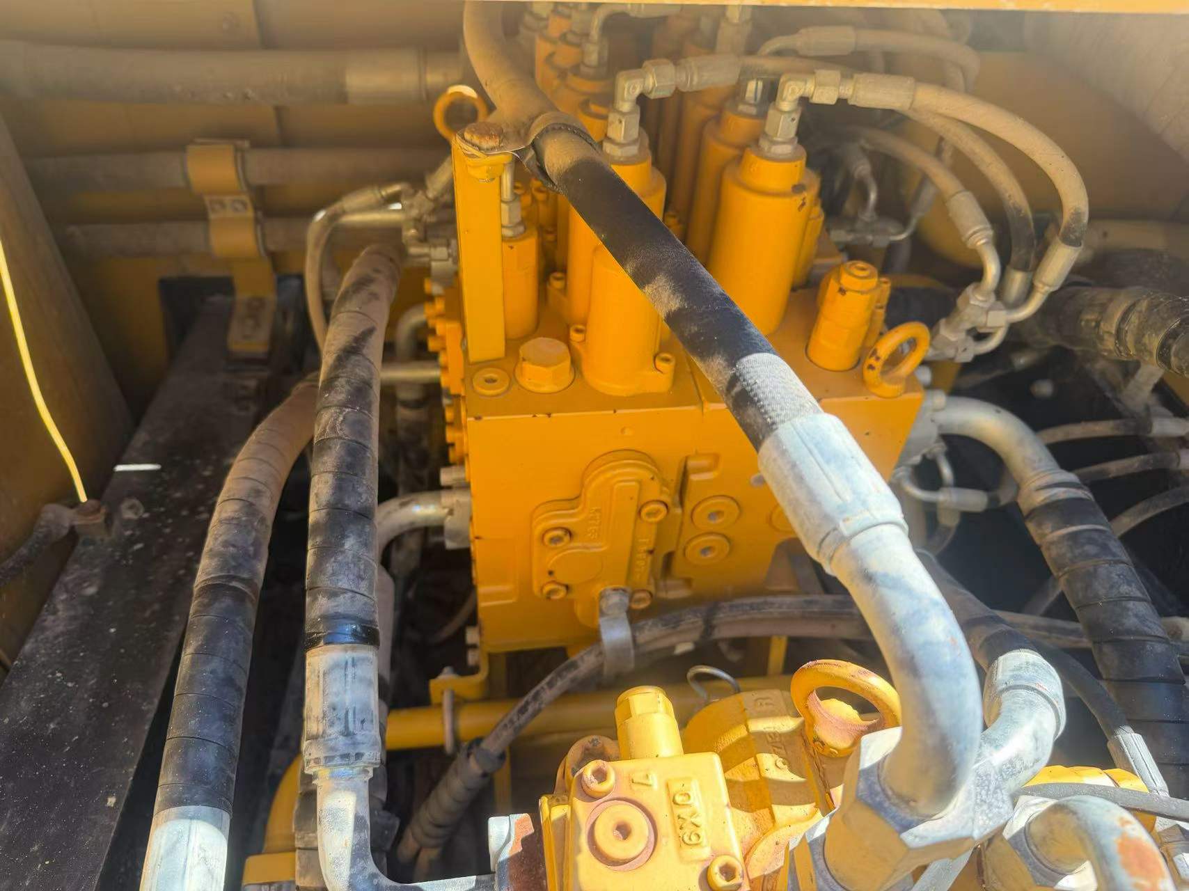 شراء حفارة Sany SY245H مستعملة / 7