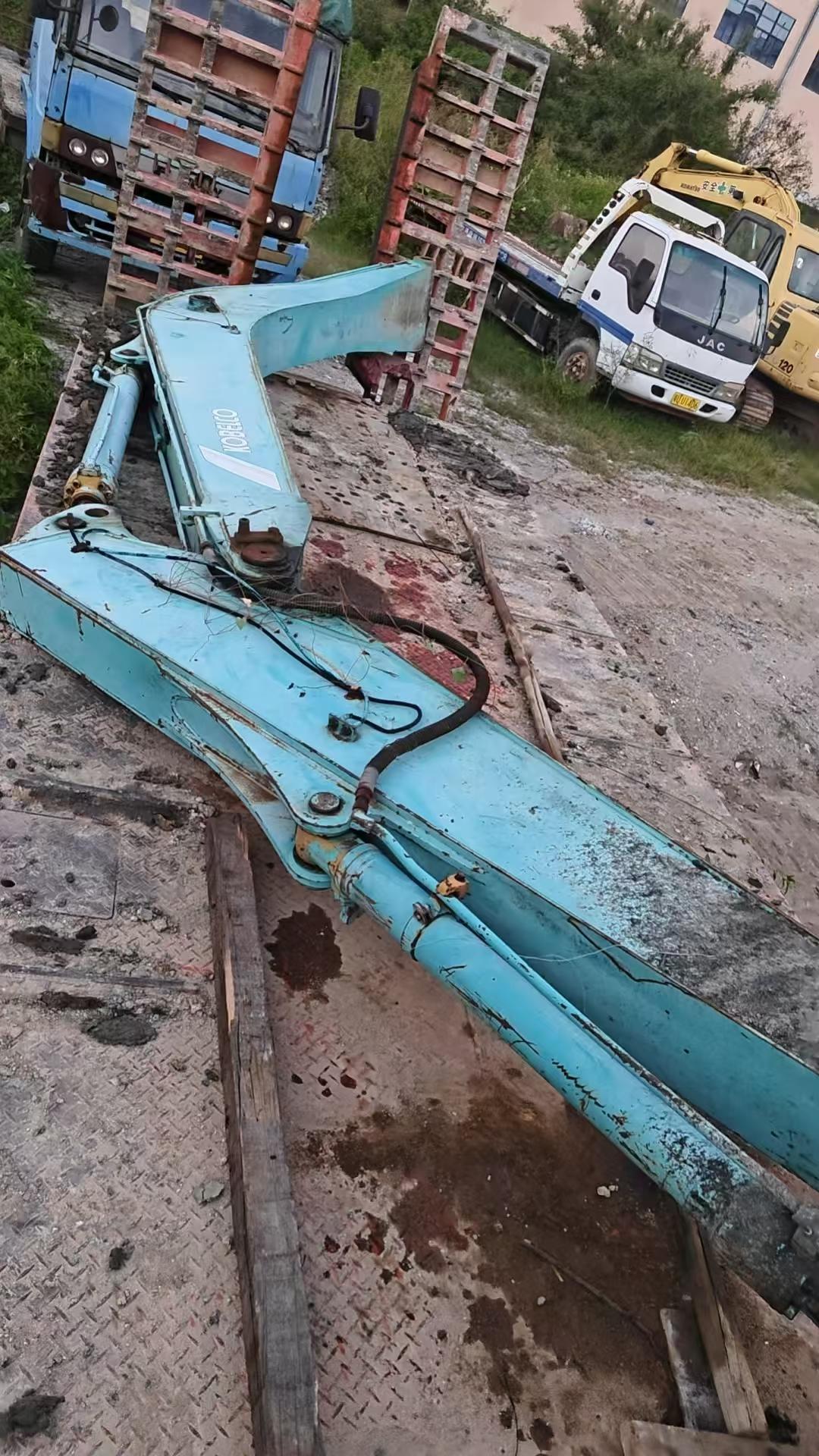 Buy Kobelco SK120 Used Excavator / 3