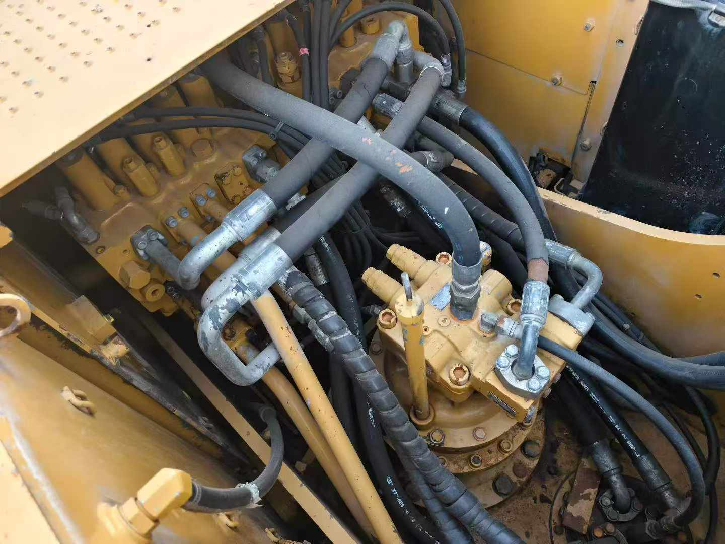 Buy Caterpillar 320D Used Excavator / 5