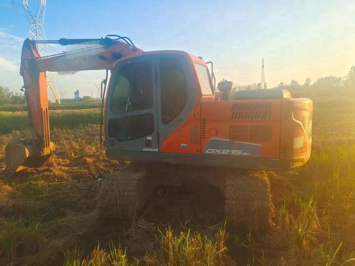 Buy Doosan S130W-3 Used Excavator / 1