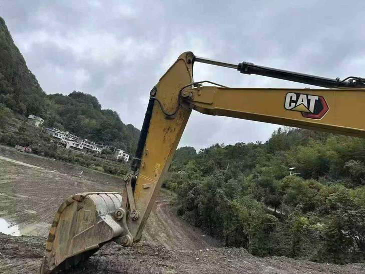 Buy Caterpillar 320A Used Excavator / 1