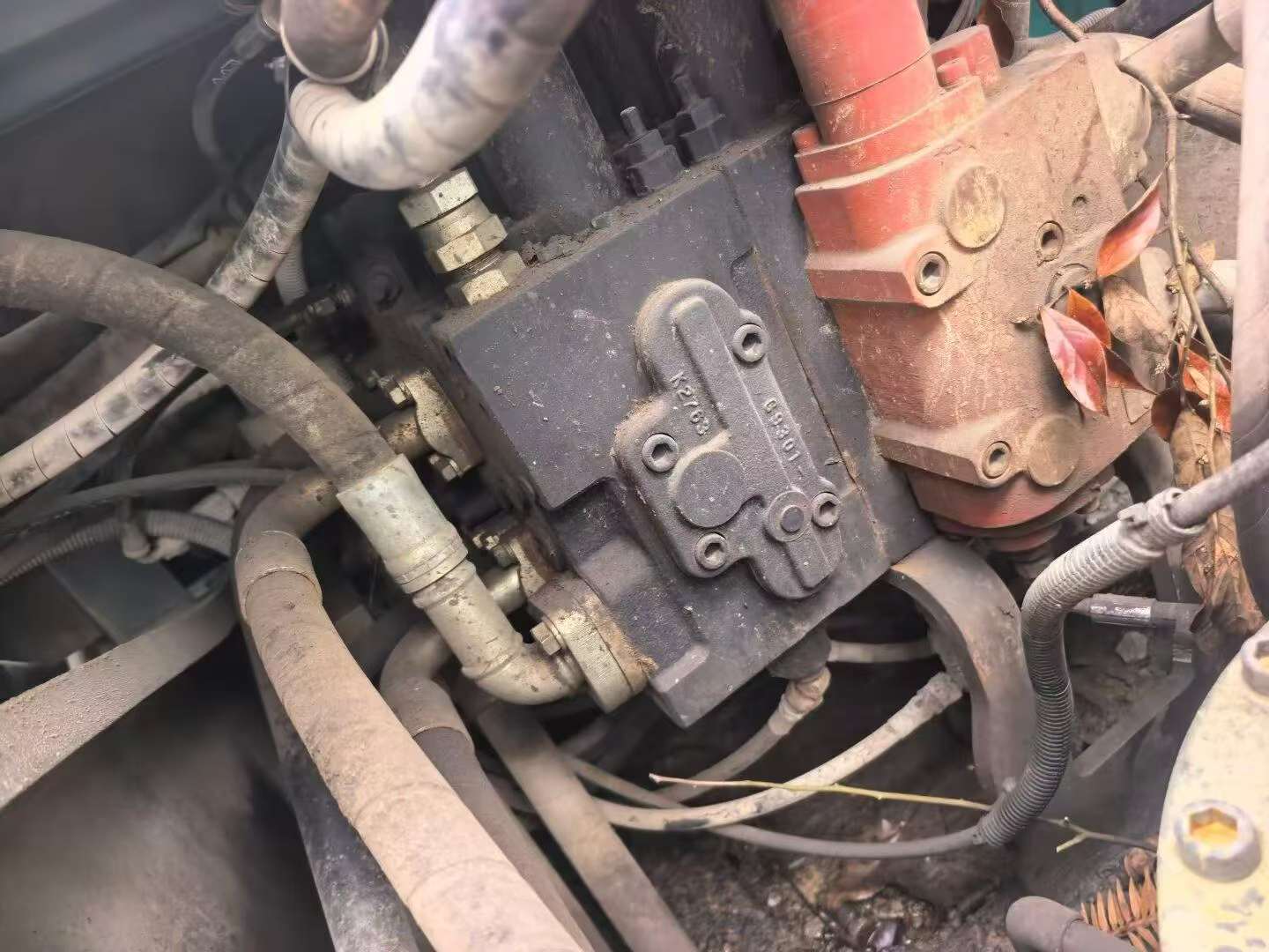 Buy Kobelco SK260 Used Excavator / 3