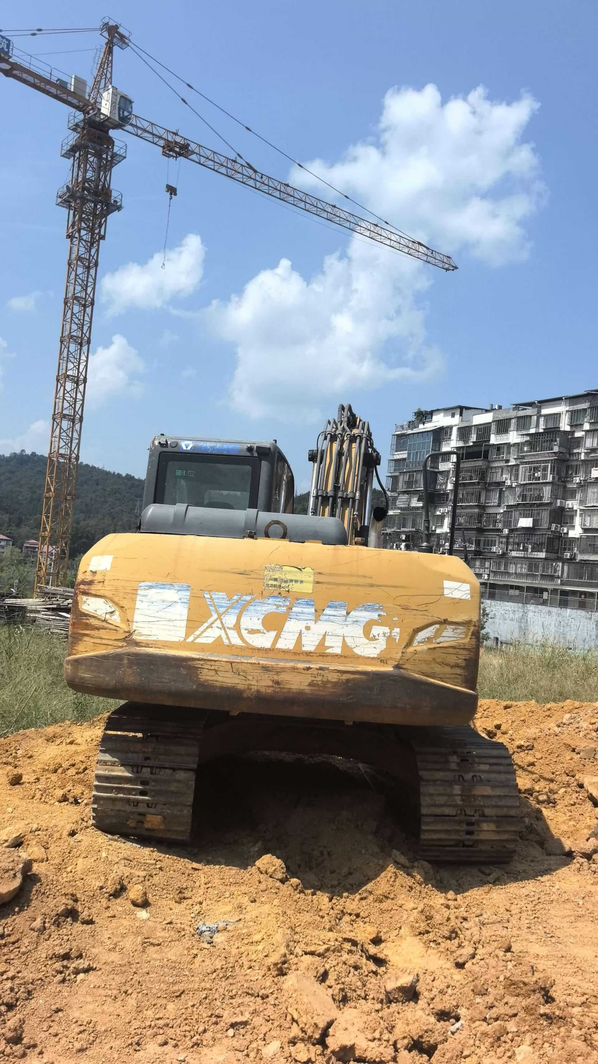 Buy XCMG XE150 Used Excavator / 6