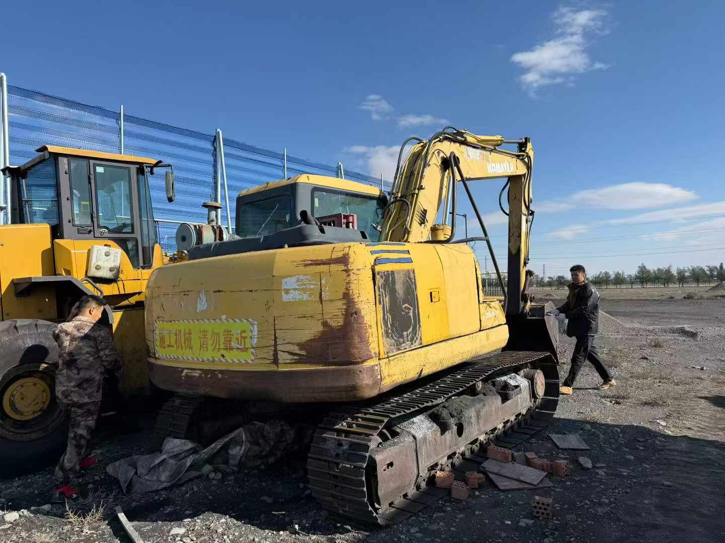 Buy Komatsu PC130 Used Excavator / 2