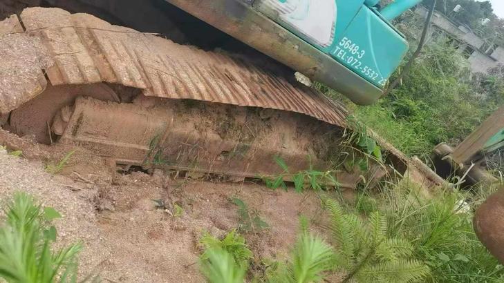 Buy Kobelco SK200-8 Used Excavator / 1