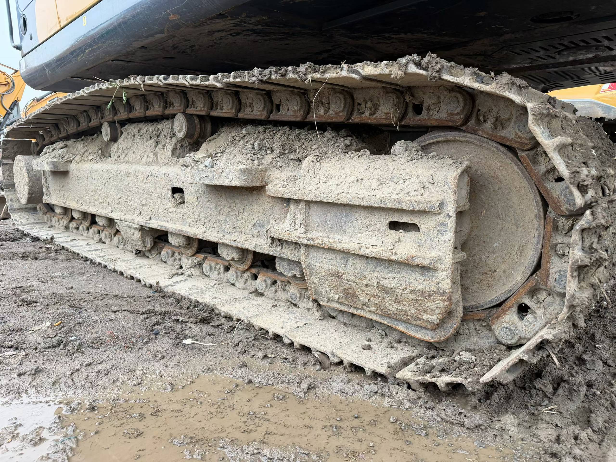 Buy XCMG XE200 Used Excavator / 9