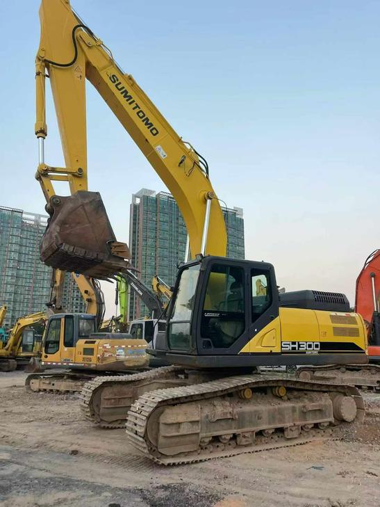 Buy Sumitomo SH300 Used Excavator / 1