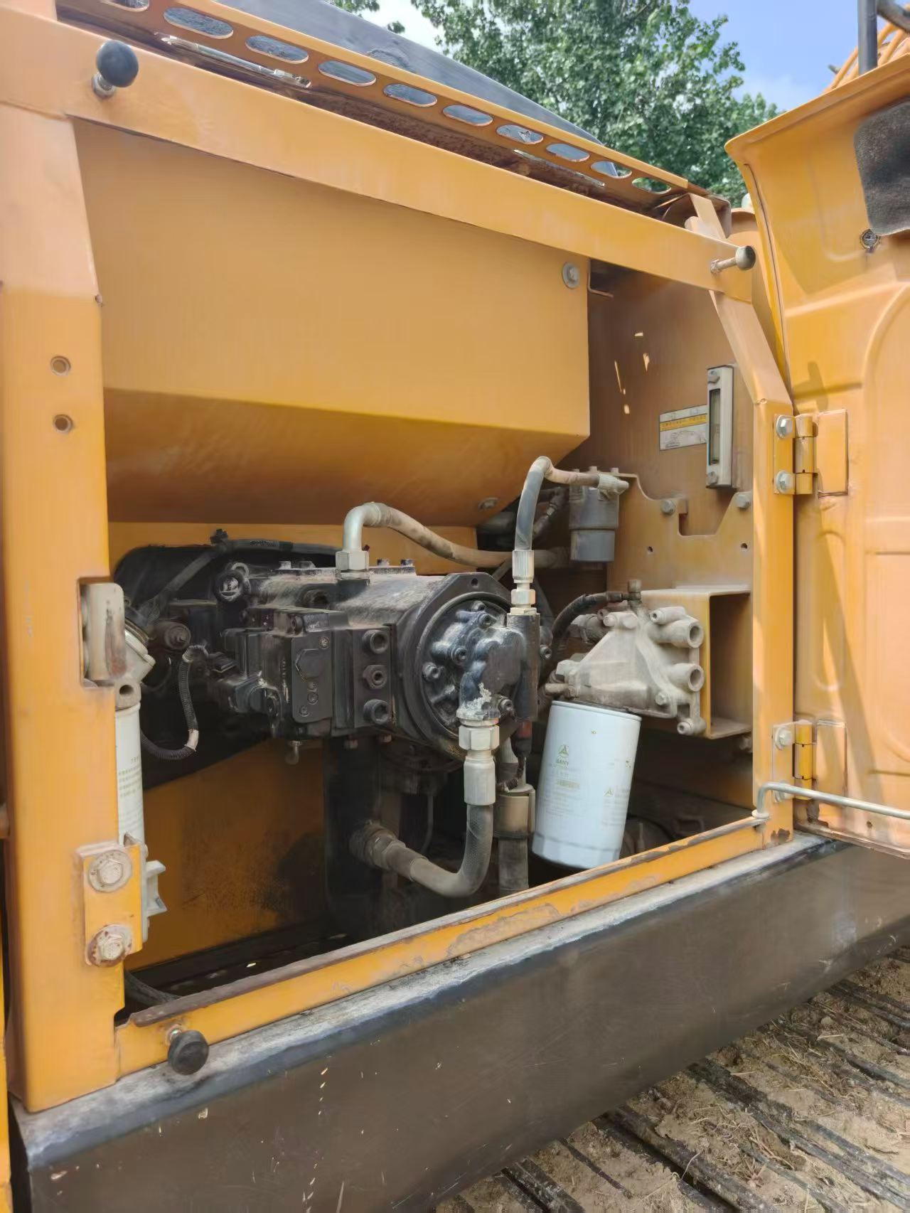 Buy Sany SY215C Used Excavator / 9
