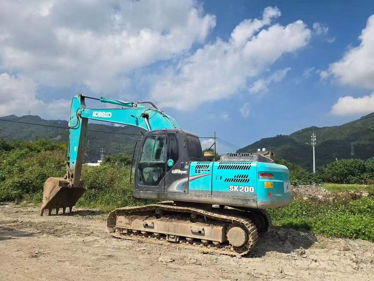 Buy Kobelco SK2008 Used Excavator / 1